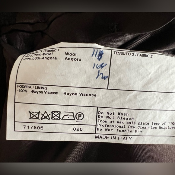 Armani Collezioni Men’s dark brown wool and angora coat size 48R - Picture 2 of 11